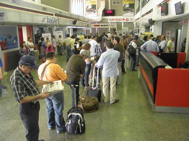 aeropuerto de valencia junio 2012