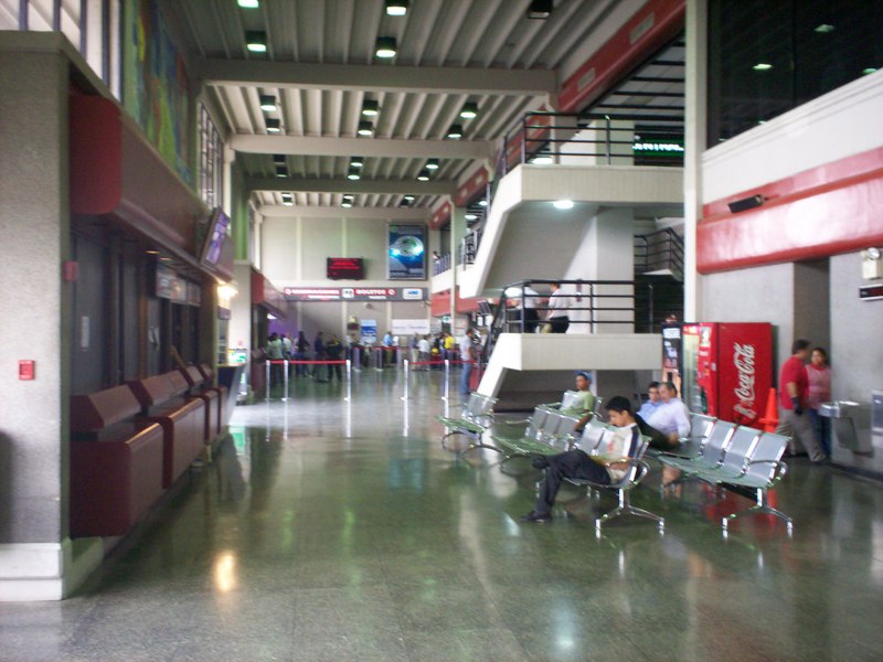 aeropuerto de valencia arturo michelena