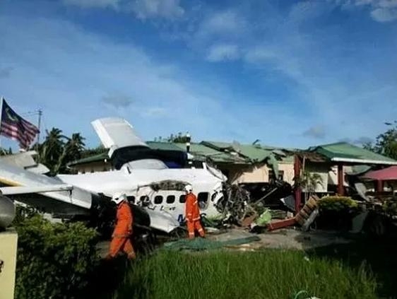 accidente malasia 2013 - air crash