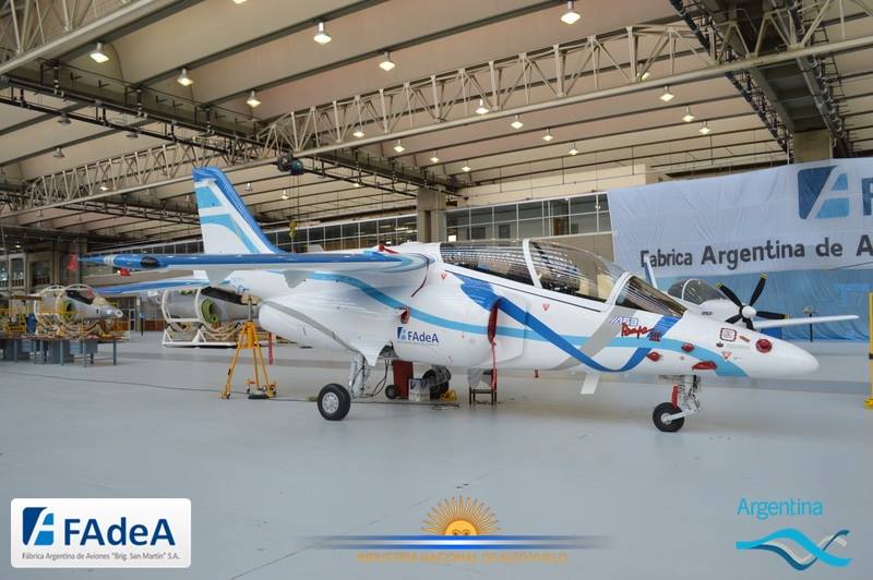 pampa III avion fadea