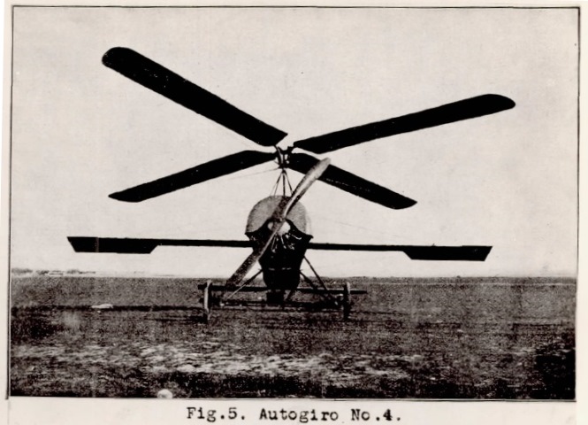 Autogiro de la Cierva C-4, primer modelo de autogiro en hacer un vuelo controlado, en Enero de 1923.