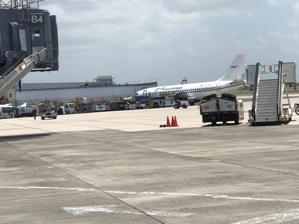 Ground Incident Occurred at Santo Domingo Airport Involving Aerolíneas Venezolana de Aviación Boeing 737